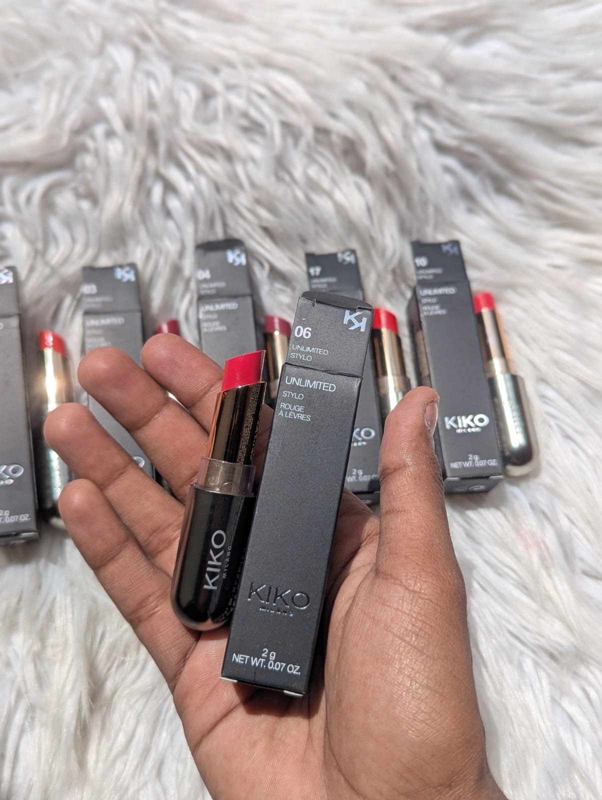 KIKO Unlimited Stylo Rouge À Lèvres 2g | Long-Lasting Cream Lipstick JZCosmetics.com