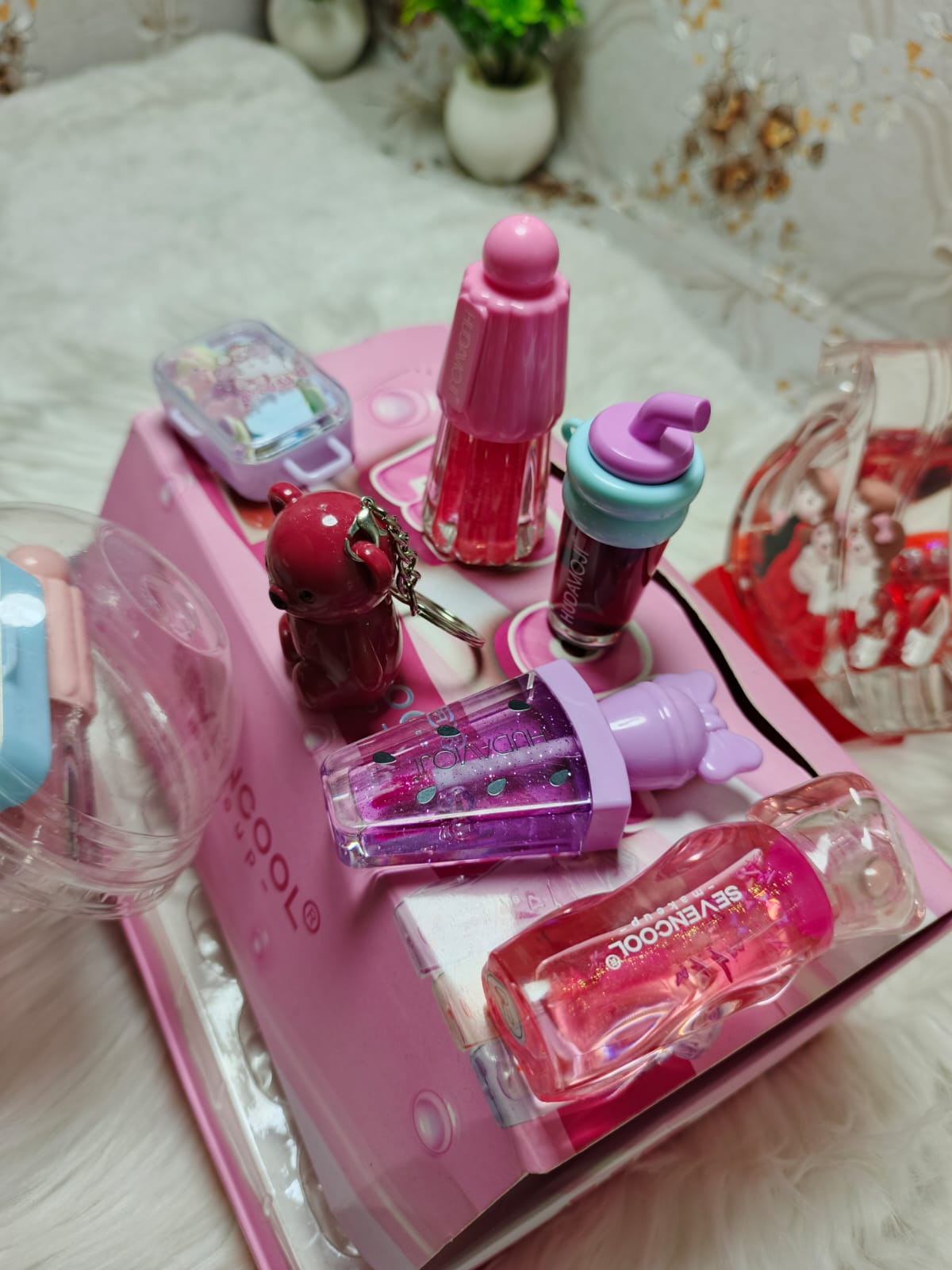 Kids Mini Makeup & Lip Gloss Gift Set JZCosmetics.com