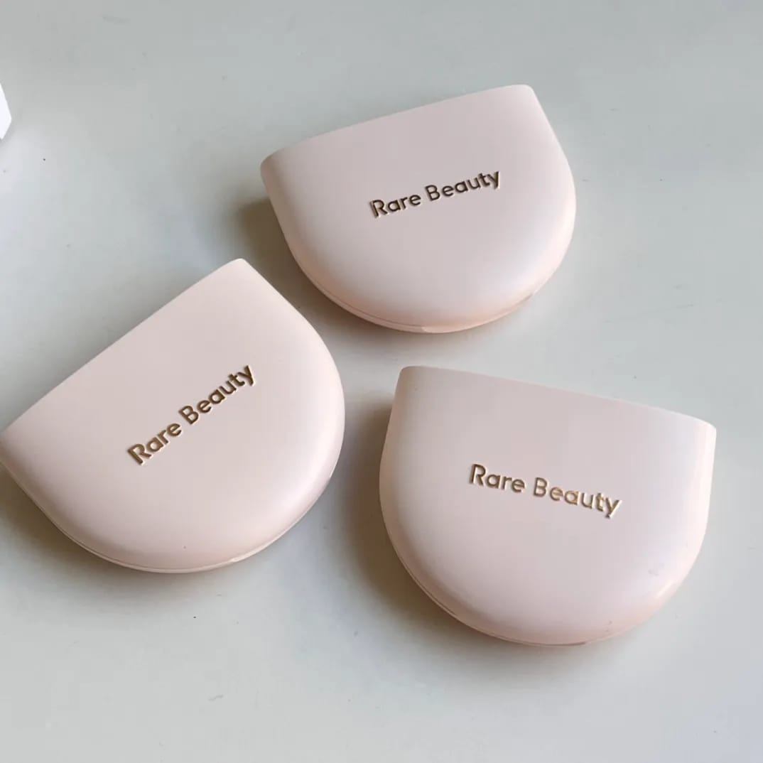Rare Beauty Tinted Pressed Powder 8g – Smooth, Blurring & Lightweight Face Powder JZCosmetics.com