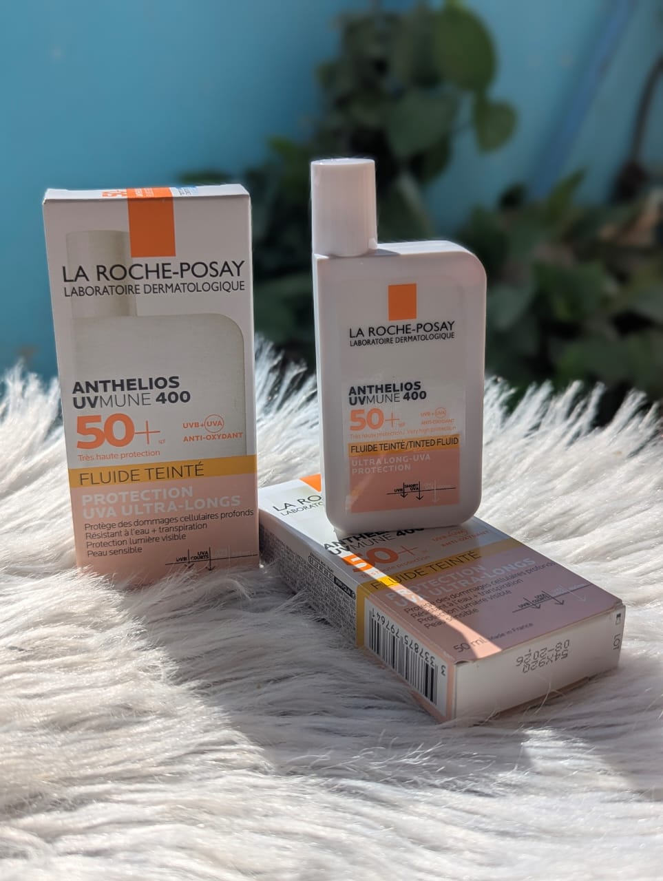 La Roche Posay Anthelios UVmune 400 Tinted Fluid SPF50+ 50ml JZCosmetics.com