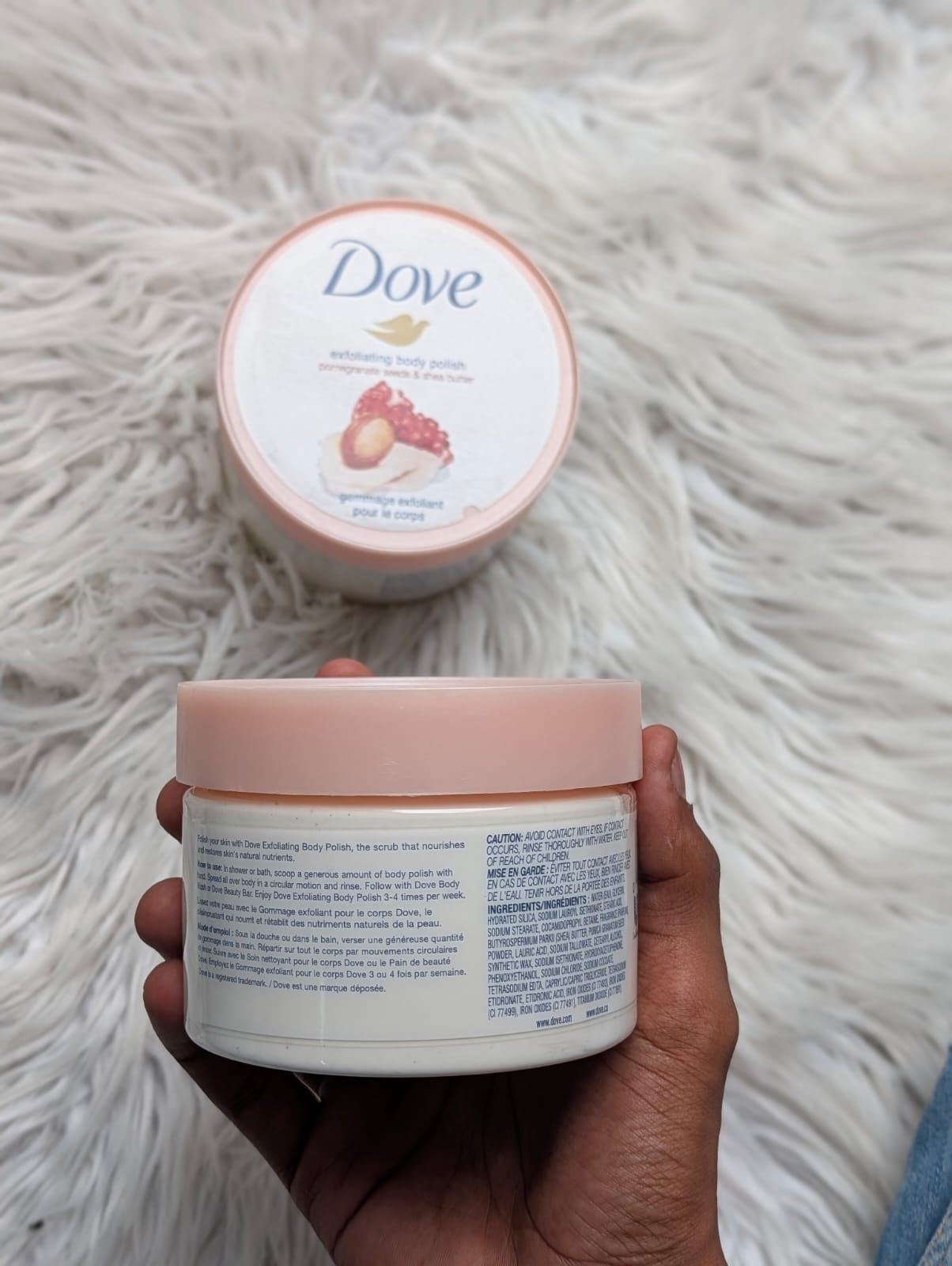 _*Dove Pomegranate Seeds & Shea Butter Exfoliating Body Wash 298g*_
Made in Slovakia JZ Cosmetics